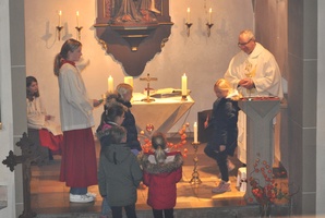 Vorstellungsgottesdienst der Erstkommunionkinder in Püssensheim